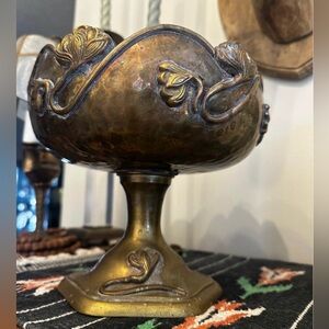 Vintage Art Nouveau Hammered Brass Lotus Lily Pad Pedestal Footed Bowl Planter